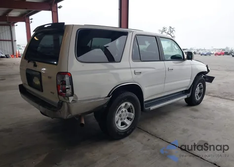 1999 Toyota 4Runner Sr5 V6 z USA, uszkodzony, nr VIN JT3GN86R8X0109423